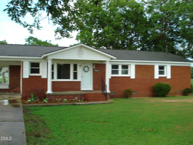 3900 N Spring Branch Road, Dunn, NC 28334