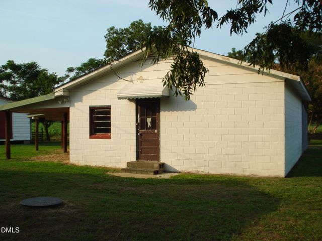3900 N Spring Branch Road, Dunn, NC 28334