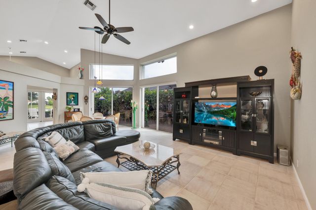 11914 Fountainside Circle, Boynton Beach, FL 33437