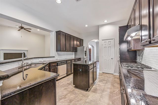2513 Toledo Court, League City, TX 77573