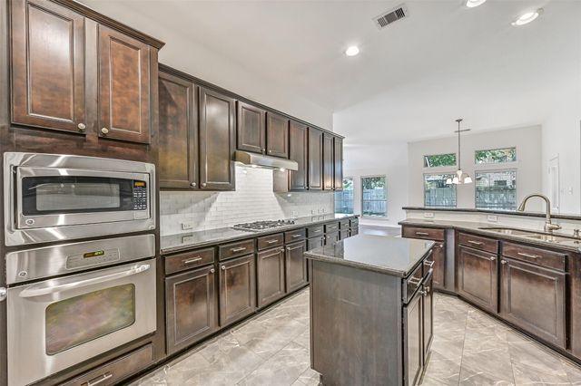 2513 Toledo Court, League City, TX 77573