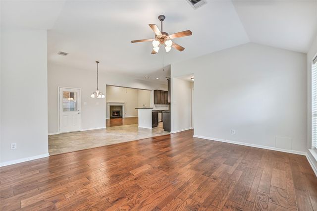 2513 Toledo Court, League City, TX 77573