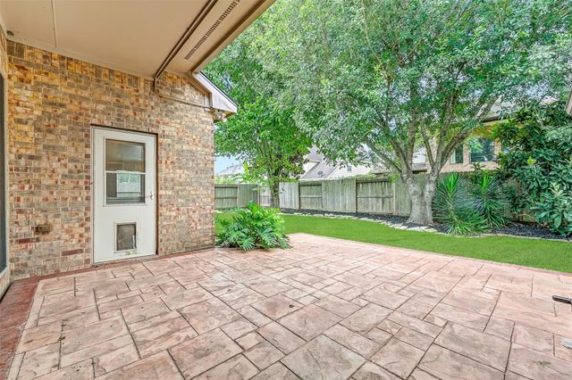 2513 Toledo Court, League City, TX 77573