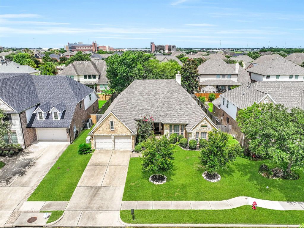 2513 Toledo Court, League City, TX 77573