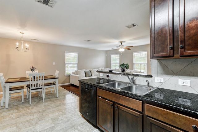 218 Cloud RD, Hutto, TX 78634