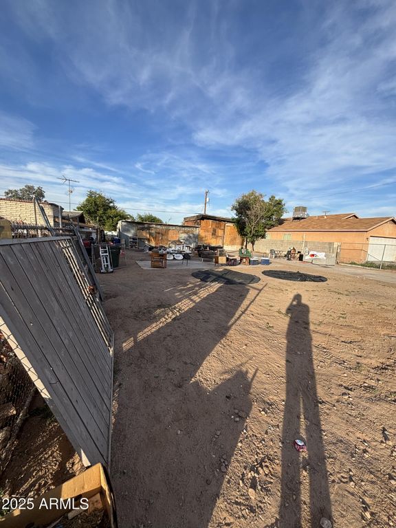 1820 E JONES Avenue, Phoenix, AZ 85040