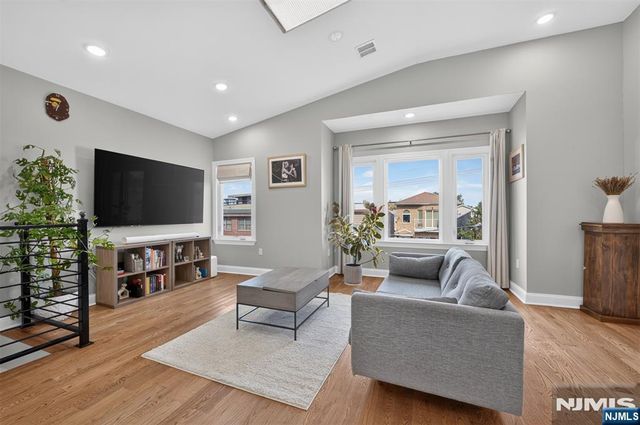 103 Thorne Street 2, Jersey City, NJ 07307