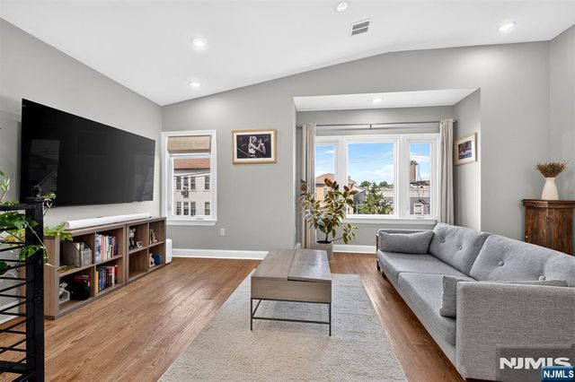 103 Thorne Street 2, Jersey City, NJ 07307