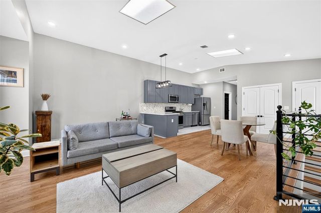 103 Thorne Street 2, Jersey City, NJ 07307