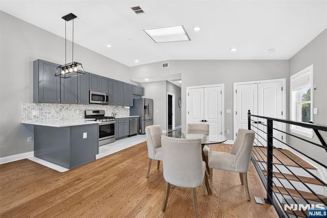 103 Thorne Street 2, Jersey City, NJ 07307