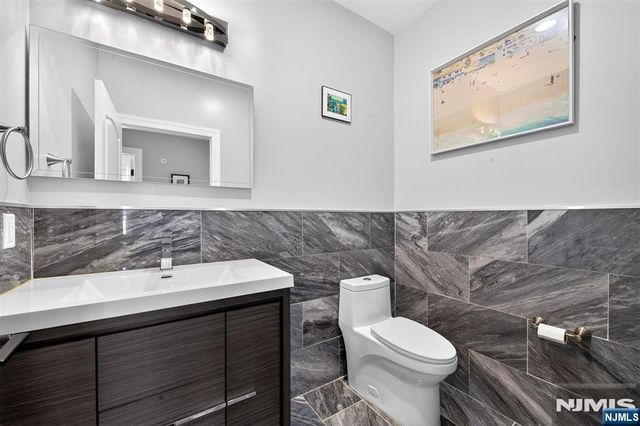 103 Thorne Street 2, Jersey City, NJ 07307