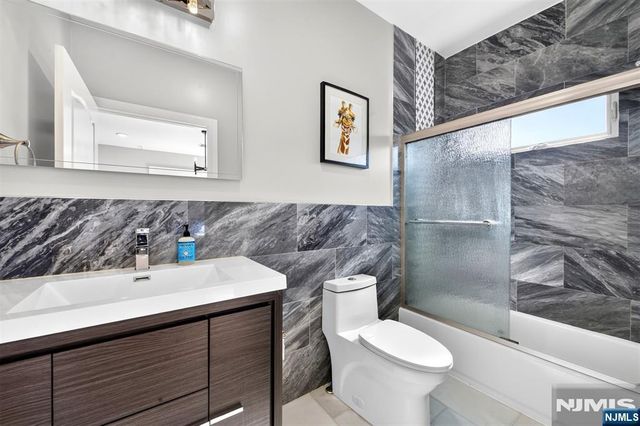 103 Thorne Street 2, Jersey City, NJ 07307