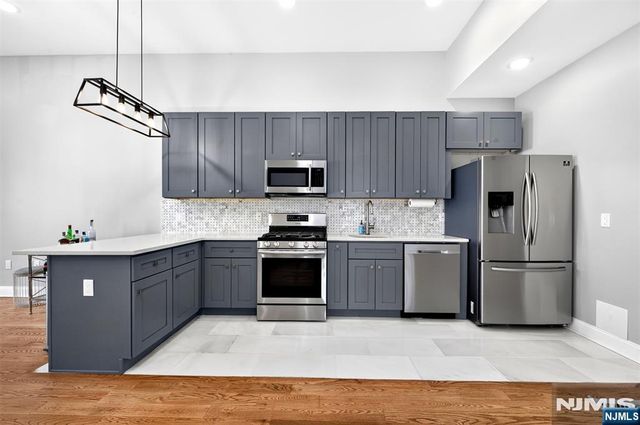 103 Thorne Street 2, Jersey City, NJ 07307