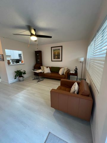 4 Andover A, West Palm Beach, FL 33417