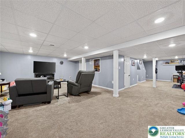 545 Wild Mint Lane, Upper Macungie Twp, PA 18104