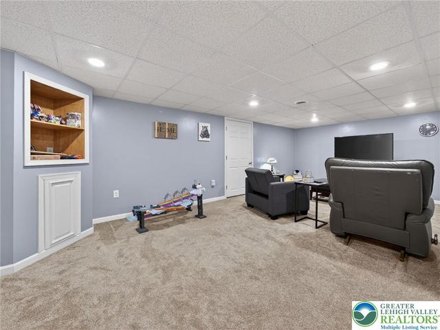 545 Wild Mint Lane, Upper Macungie Twp, PA 18104