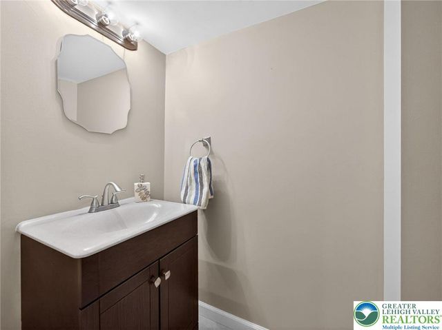 545 Wild Mint Lane, Upper Macungie Twp, PA 18104