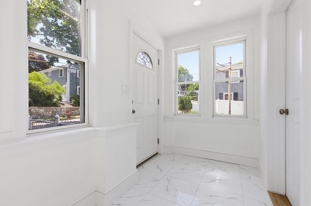 35 Williams St, Arlington, MA 02476