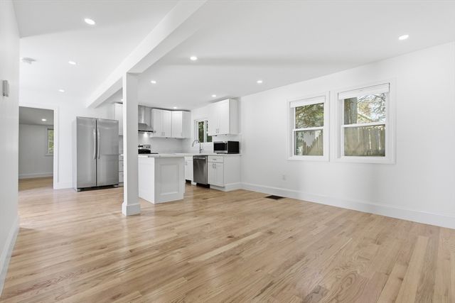35 Williams St, Arlington, MA 02476