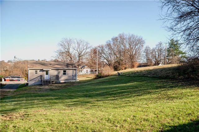 1109 Oak Street, Atchison, KS 66002