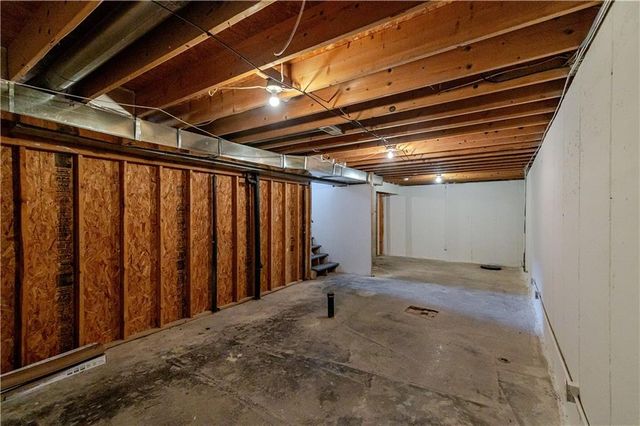 1109 Oak Street, Atchison, KS 66002