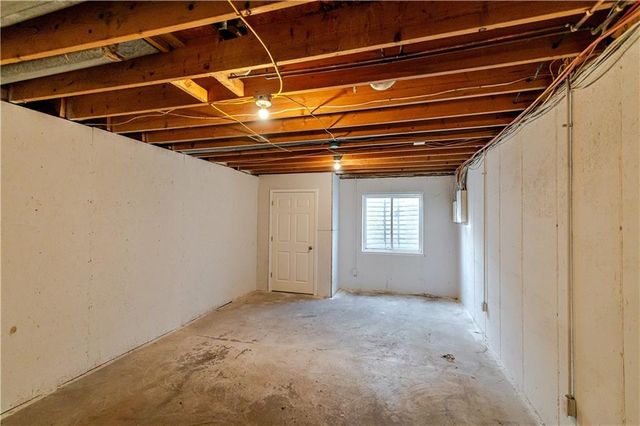 1109 Oak Street, Atchison, KS 66002