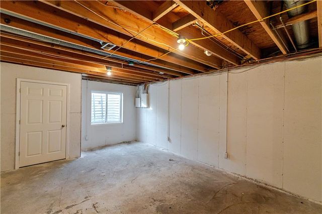 1109 Oak Street, Atchison, KS 66002