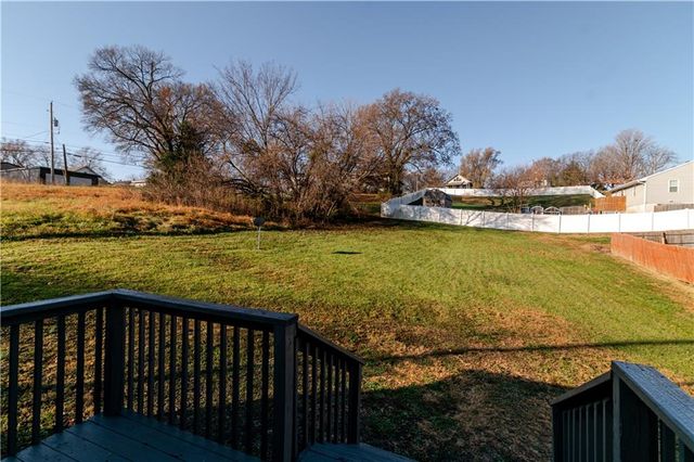 1109 Oak Street, Atchison, KS 66002