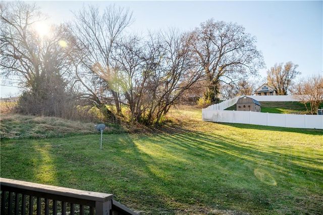 1109 Oak Street, Atchison, KS 66002