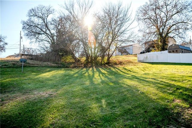 1109 Oak Street, Atchison, KS 66002