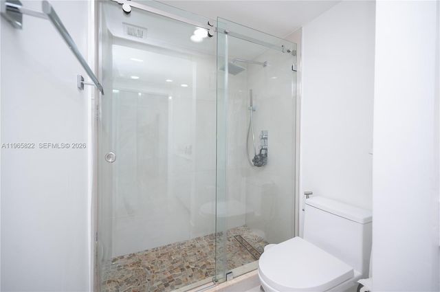 10875 SW 112th Ave 204, Miami, FL 33176