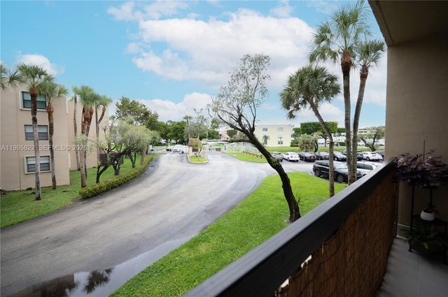 10875 SW 112th Ave 204, Miami, FL 33176