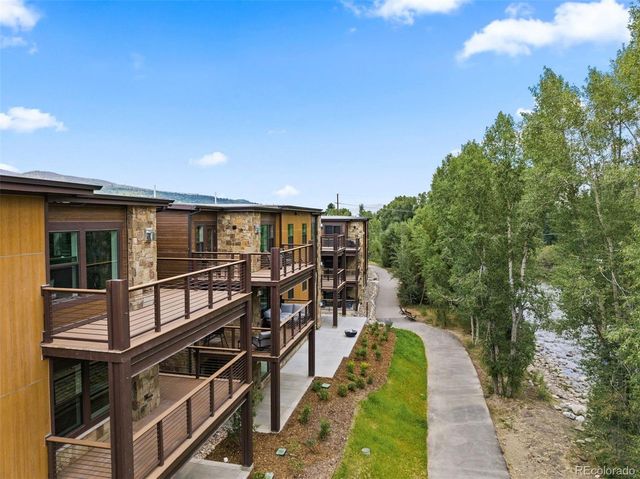 1044 Blue River Parkway C-306, Silverthorne, CO 80498