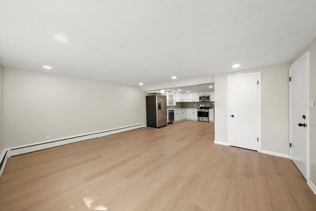 7062 W Diversey Avenue 1, Chicago, IL 60707