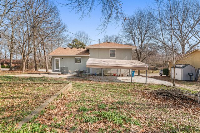 1804 E Samuel J Street, Ozark, MO 65721
