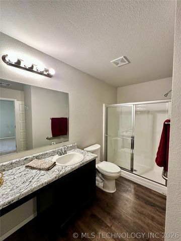 10561 S 284th East Avenue, Coweta, OK 74429