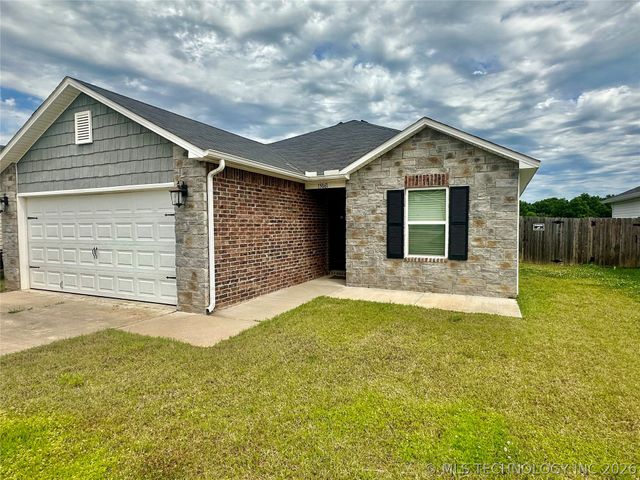 10561 S 284th East Avenue, Coweta, OK 74429