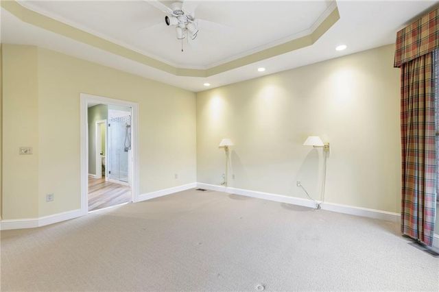 20816 W 99th Street, Lenexa, KS 66220