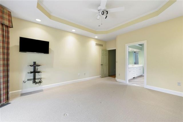 20816 W 99th Street, Lenexa, KS 66220