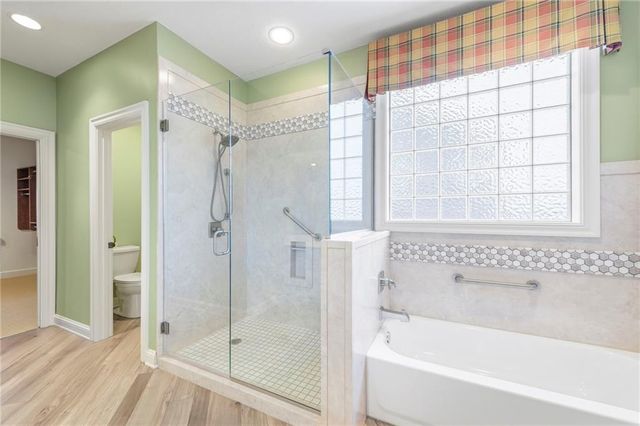 20816 W 99th Street, Lenexa, KS 66220