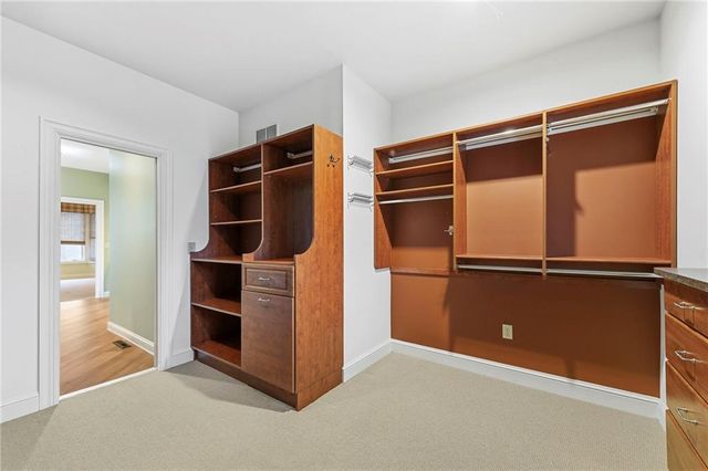 20816 W 99th Street, Lenexa, KS 66220