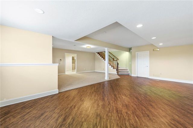 20816 W 99th Street, Lenexa, KS 66220