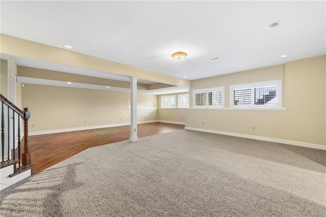 20816 W 99th Street, Lenexa, KS 66220