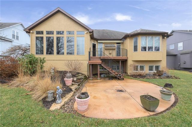 20816 W 99th Street, Lenexa, KS 66220