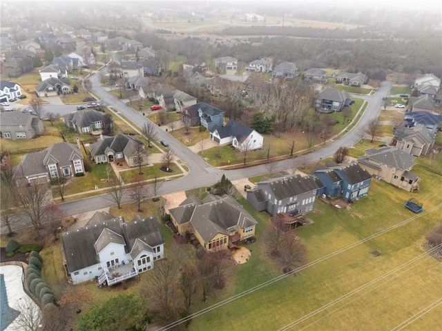 20816 W 99th Street, Lenexa, KS 66220