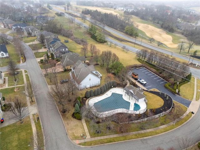 20816 W 99th Street, Lenexa, KS 66220