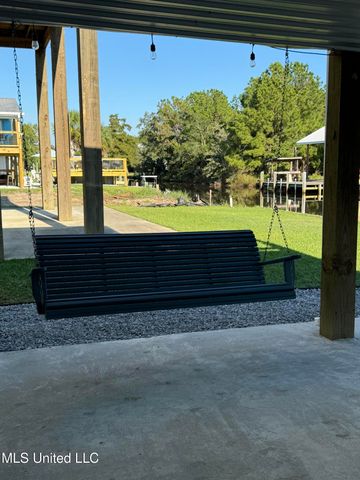 4010 Blue Jay Street, Bay Saint Louis, MS 39520