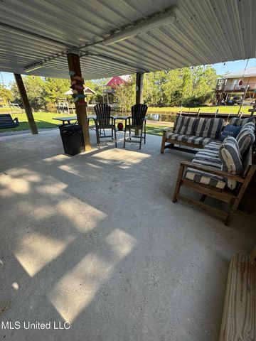 4010 Blue Jay Street, Bay Saint Louis, MS 39520