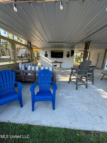 4010 Blue Jay Street, Bay Saint Louis, MS 39520