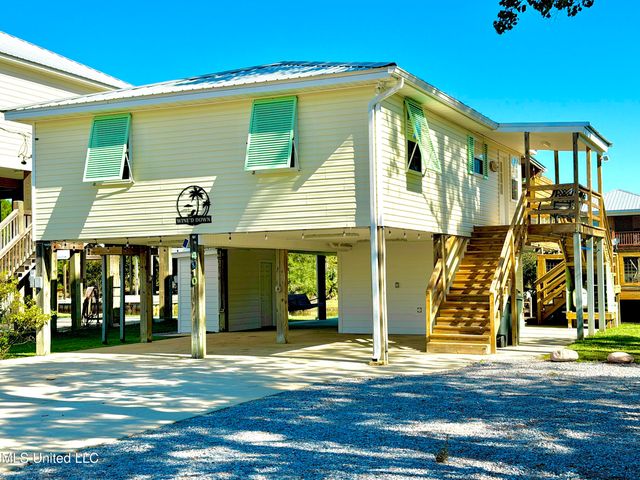 4010 Blue Jay Street, Bay Saint Louis, MS 39520